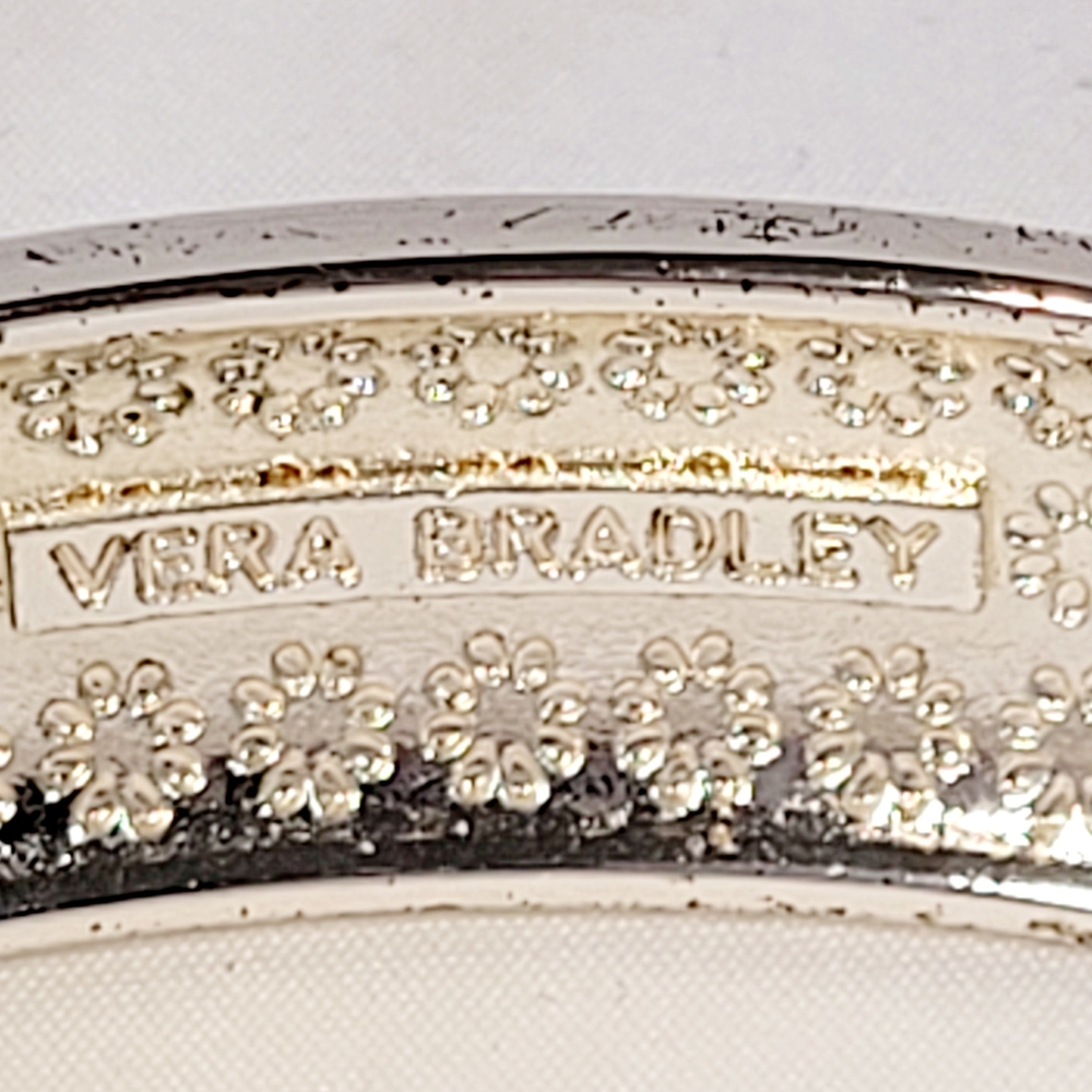 Elegant Black and White Bracelet - Picture 4 of 7